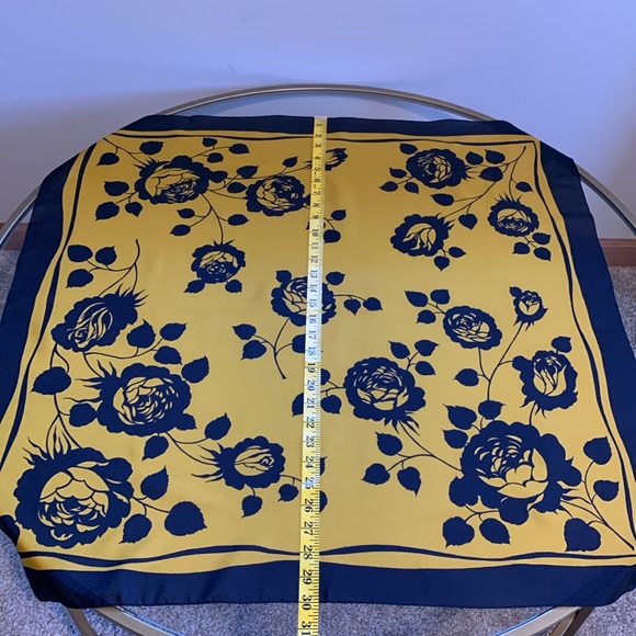 Valentina Fiore Floral Scarf - Picture 7 of 14